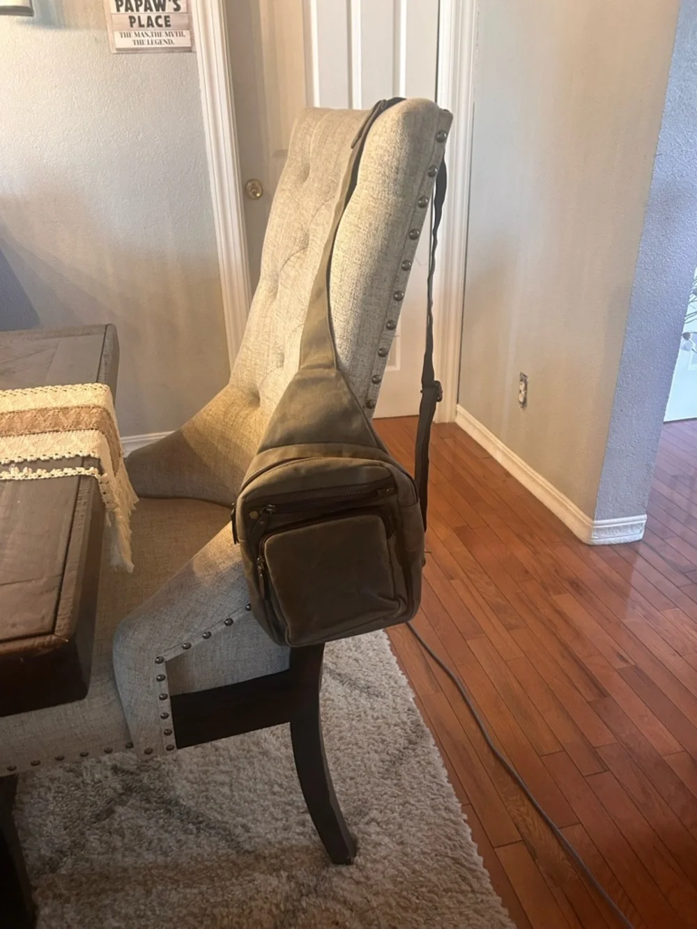 Mutual weave sling bag